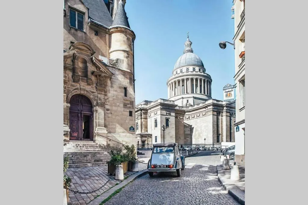 Appartement Exceptionnelle maison de ville ✧Cour privée ✧Métro Paris